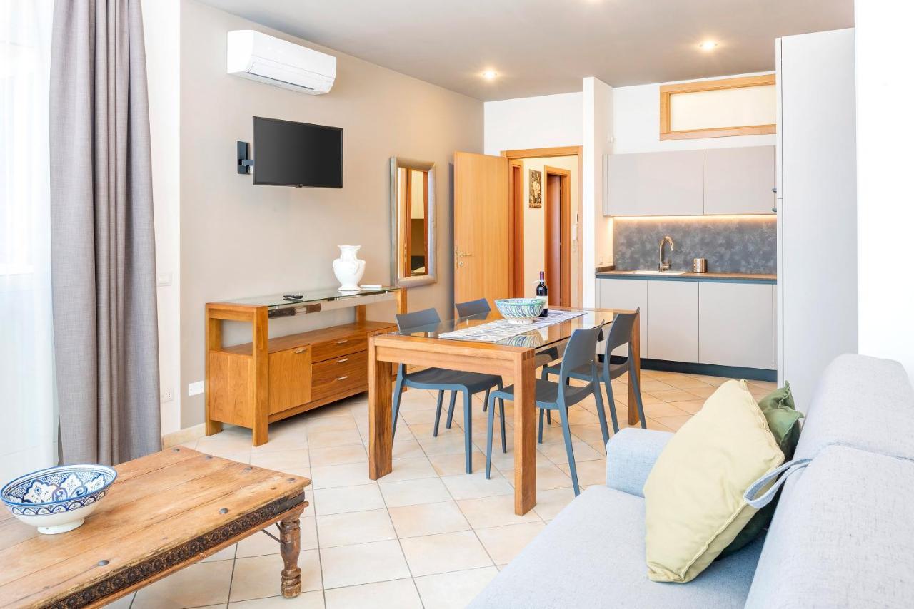 Residence Campana Bardolino Buitenkant foto