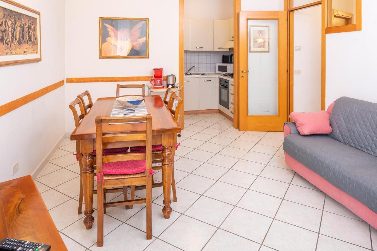 Residence Campana Bardolino Buitenkant foto