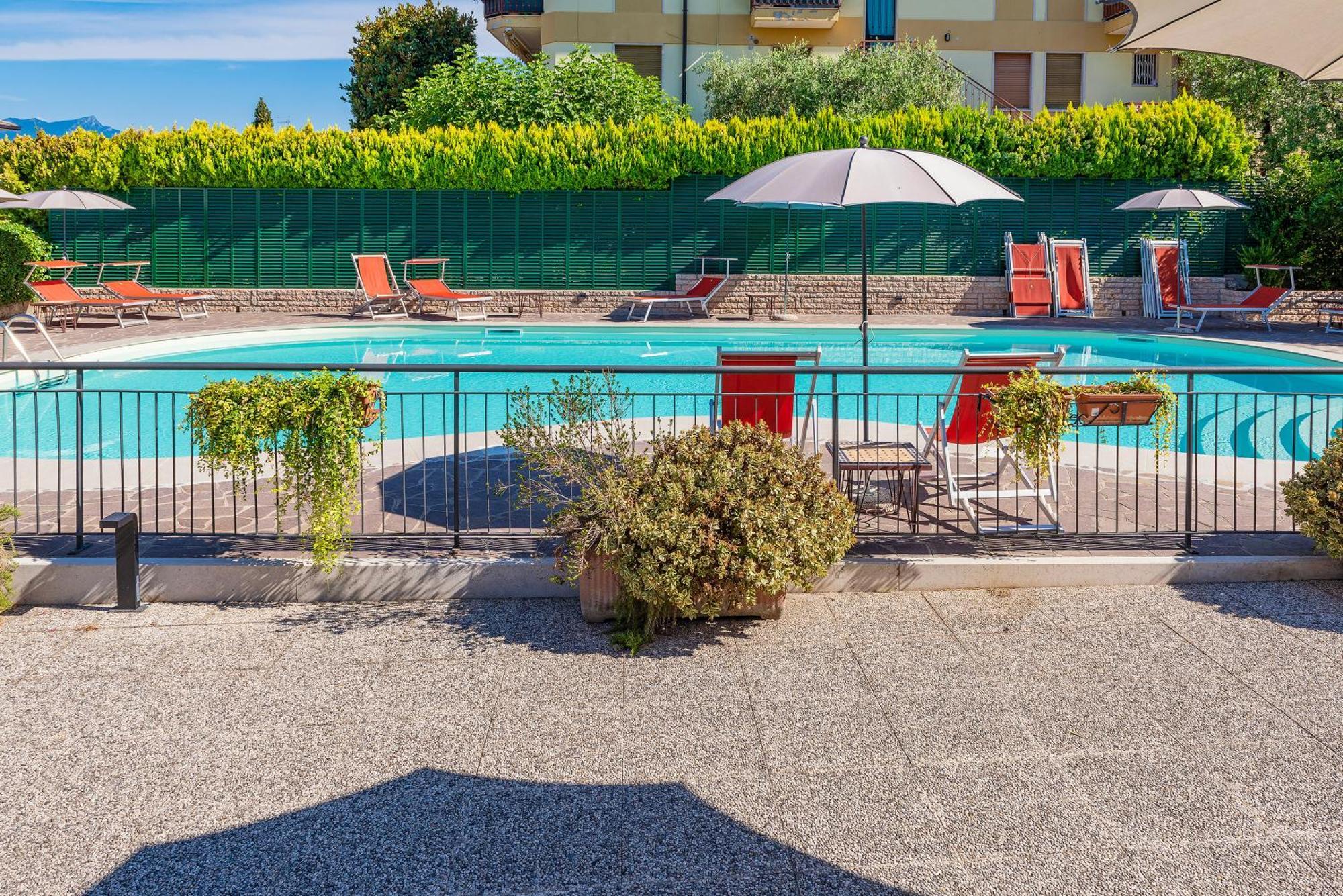 Residence Campana Bardolino Buitenkant foto